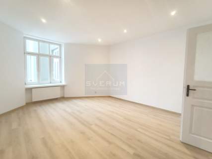 Lokal biurowy z balkonem w Centrum 