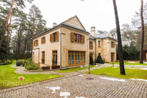 Dom do wynajęcia, 860 m2, Magdalenka