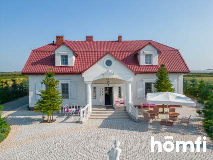 Kompleks budynków bankietowo-noclegowych nad Wisłą