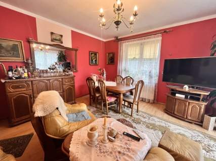 Wygodny dom z możliwością prowadzenia działalności