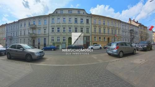 Przestronne mieszkanie w kamienicy 67 mkw 3 pokoje