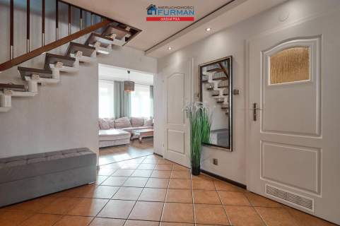 MIESZKANIE 2- poziomowe 117m2. W CENTRUM PIŁY