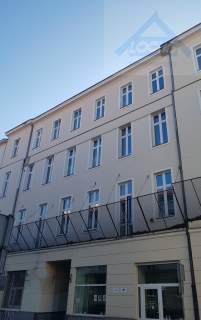Lokal na biuro 124 m2 przy PL Bankowym