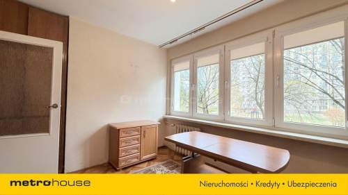 3 pokojowe mieszkanie na os.Staszica na 1 piętrze 