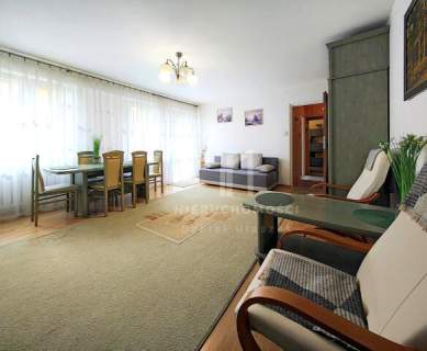 PRZESTRONNE MIESZKANIE NA I PIĘTRZE, 4-POKOJE, 75M2, JASŁO UL....