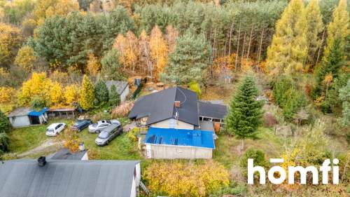 Dom z ogromną działką w otoczeniu lasu