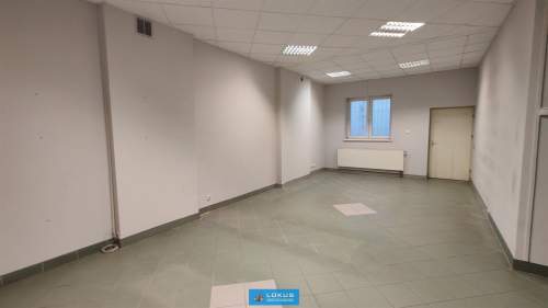 Salon wystawienniczy handel usługi parking
