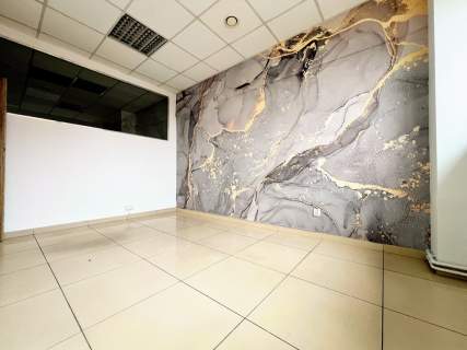 Lokal biurowy w centrum z klimatyzacją