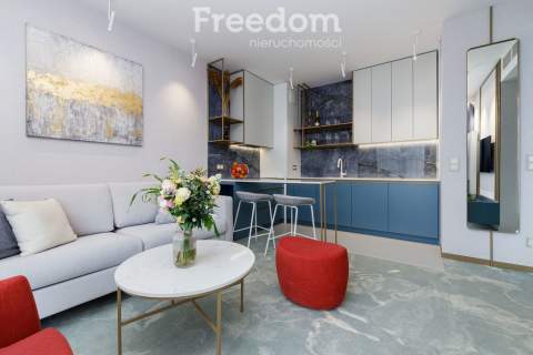 Nowy apartament nad brzegiem jeziora