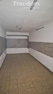 Duży lokal usługowo-handlowy na sprzedaż