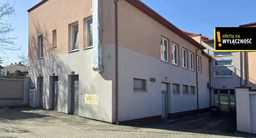 Obniżka-Budynek w centrum Staszowa