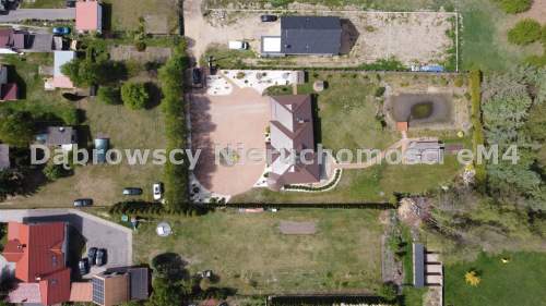  Atrakcyjny dom 207 m2 3400 m2 Lewickie 