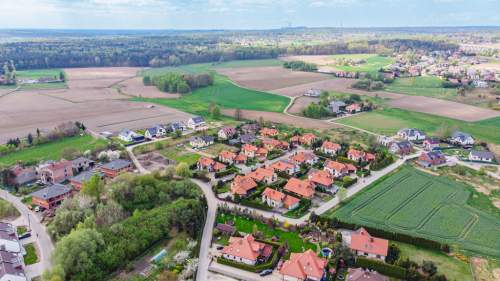 Przestronny dom z dużym ogrodem