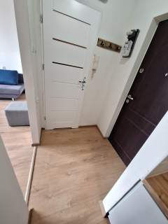 Kawalerka po remoncie balkon, parking, klimatyzacja