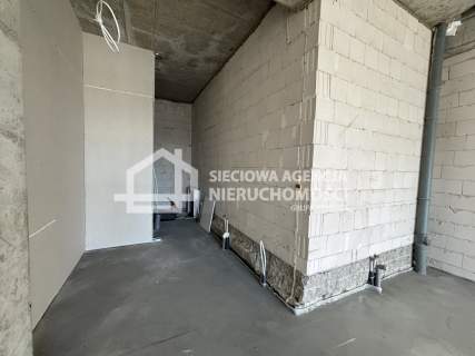 Nowy lokal z witryną ok. 45m2 - Pogórze