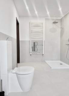 Słoneczny apartament z 2 miejscami parkingowymi