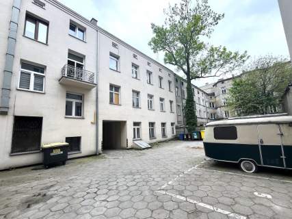 2pokoje/kawalerka w centrum z balkonem, 1 piętro