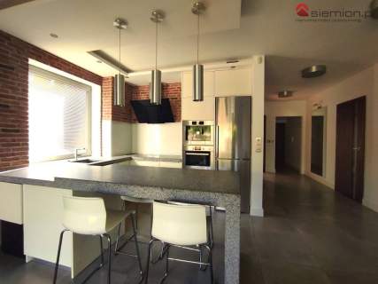 3-pokojowy apartament z ogródkiem i miejscem posto