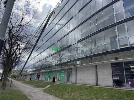 Przestronne 4 pokoje na biuro