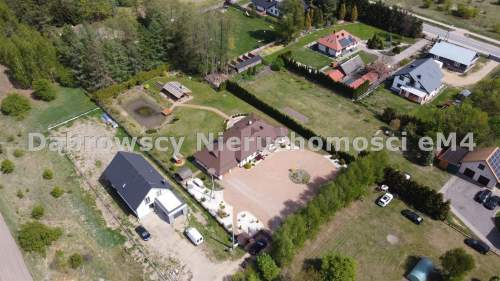  Atrakcyjny dom 207 m2 3400 m2 Lewickie 
