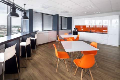 Nieruchomość komercyjna do wynajęcia, 2420 m2, Warszawa