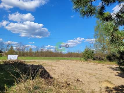 Atrakcyjna działka budowlana 810m2 Szarlejka