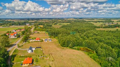 Malownicza działka nad rzeką.