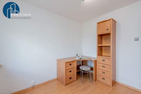 3-pokojowe na Nowym Mieście, z oddzielną kuchnią