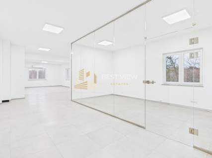 Nowoczeny Lokal Biuro Showroom Gabinety