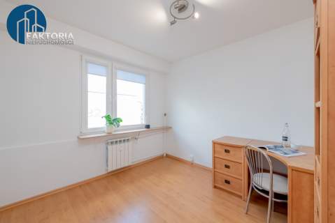 3-pokojowe na Nowym Mieście, z oddzielną kuchnią