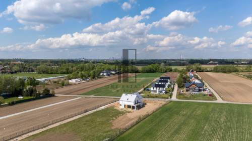 221 m2 powierzchni użytkowej/ Działka 1500 m2