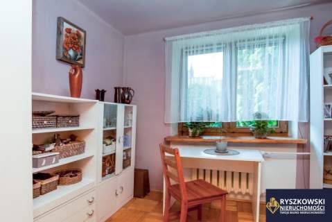 Dom na Roztoczu z antresolą i zadbanym ogrodem