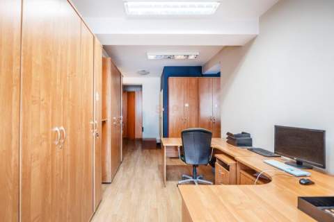 Lokal biurowy 2miejsca postojowe Św.Mikołaja 113m2