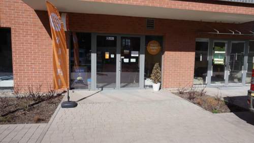 37 m2, Lokal z najemcą , witryna, wejście z ulicy