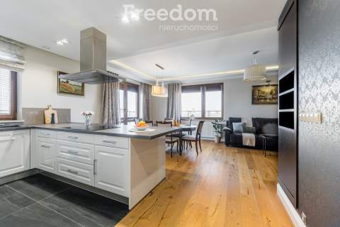Piękny apartament z widokiem na 3 strony świata