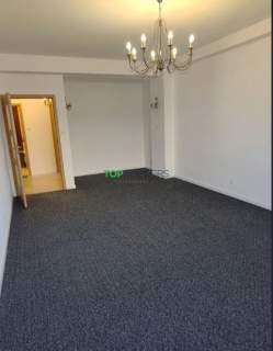Przestronne 2 pokoje po remoncie w centrum