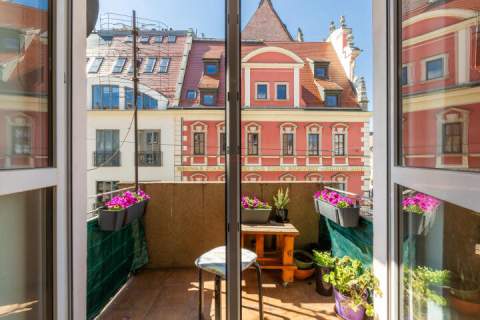 Kawalerka przy Rynku, os. kuchnia, balkon, piwnica
