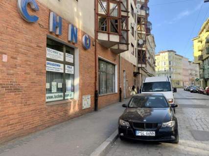 Lokal użytkowy przy głównej ulicy 85,53m2, witryna, wejście od...