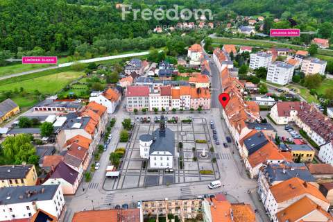 Lokal biurowy w centrum Wlenia