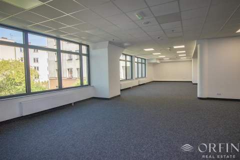 Lokal biurowy do wynajęcia-Gdynia Śródmieście 900m