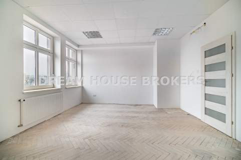 Centrum Dębicy lokal usługowo-mieszkalny 150m2