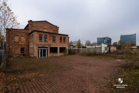 grunt wraz z budynkiem biurowym w centrum Katowic