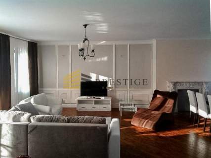 The Kings Old Town Penthouse - Prestige