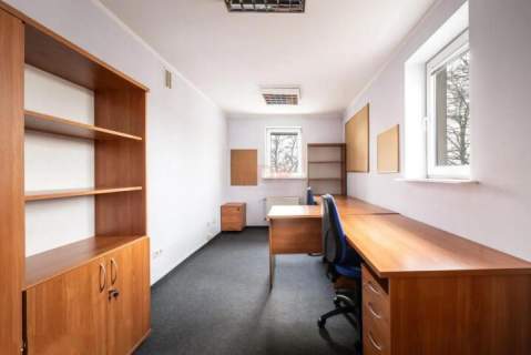 biurowiec/wolnostojący/parking/umeblowany/39złm2
