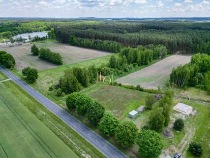 Działka 9800 m   550 m od Jeziora Sławskiego