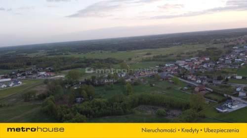Ciekawa i obszerna działka 1ha w centrum Klembowa