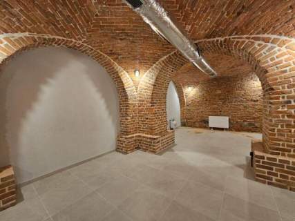Lokal Księcia Witolda 265 m2 Zabytkowy Spichlerz