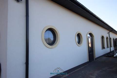 Nieruchomość komercyjna na sprzedaż, 500 m2, Stryków