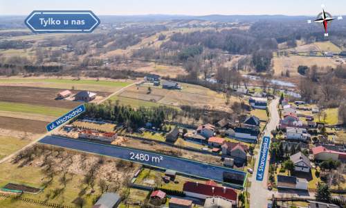 Jaskrów, duża działka z drewnianym domem