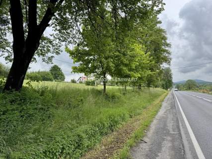 85 arów teren budowlany przy drodze krajowej 52